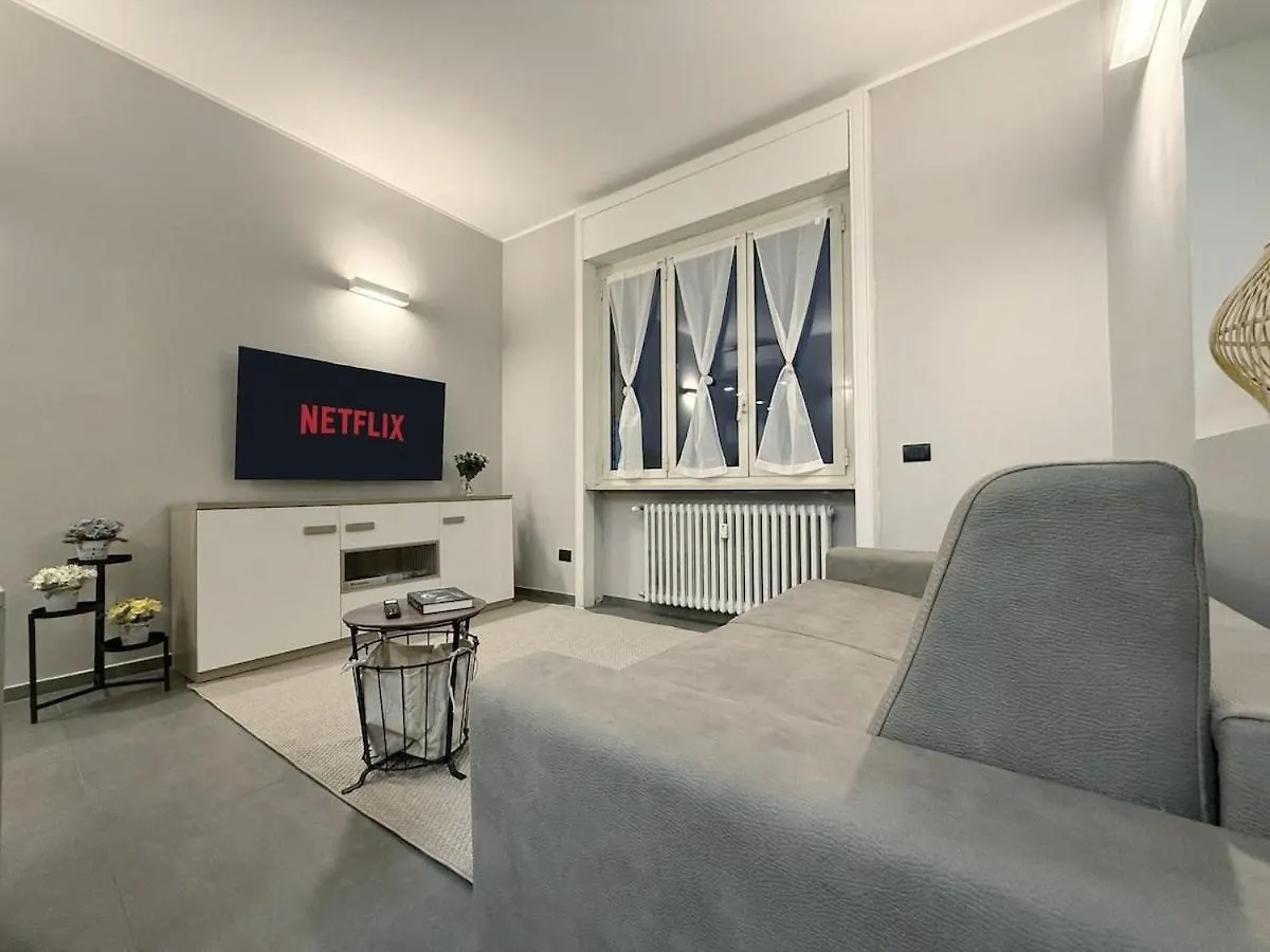 Apartamento Wide & Bright 2 Bedroom Flat 50M From M4 Station Milão