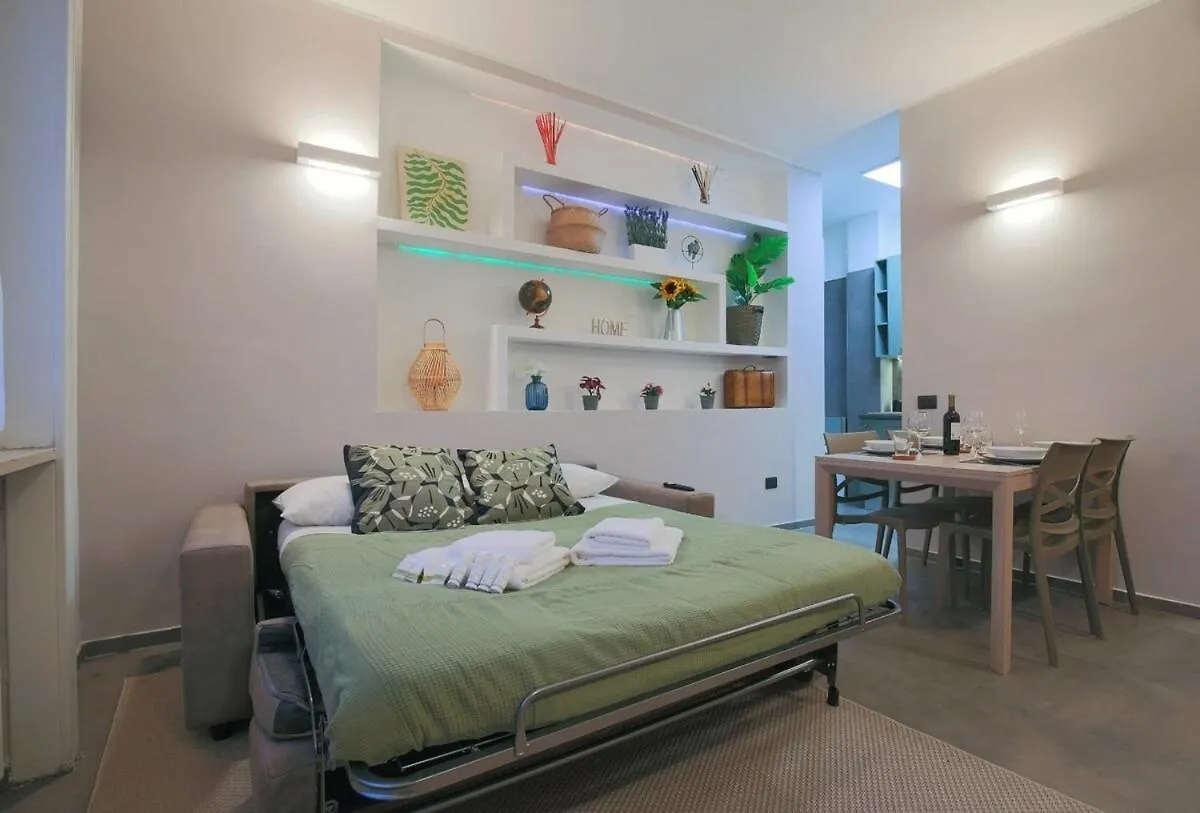 Wide & Bright 2 Bedroom Flat 50M From M4 Station Milão 0*,  Itália