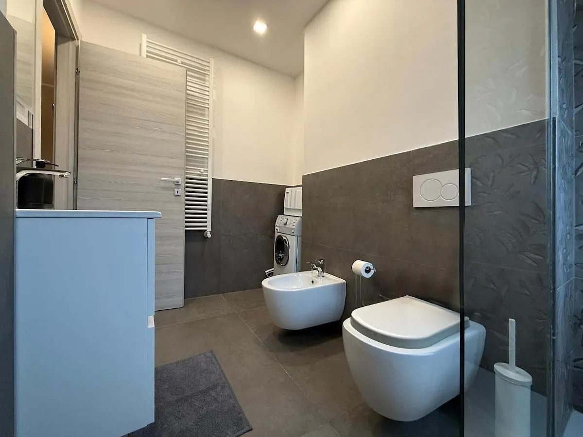 Wide & Bright 2 Bedroom Flat 50M From M4 Station Milão 0*,